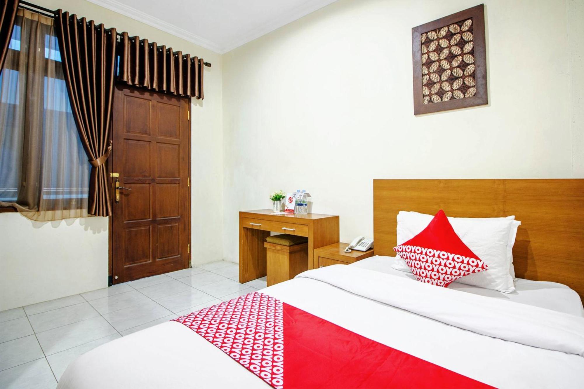 Hotel Super Oyo 250 De'Gadri Ndalem Jarakan Exterior foto