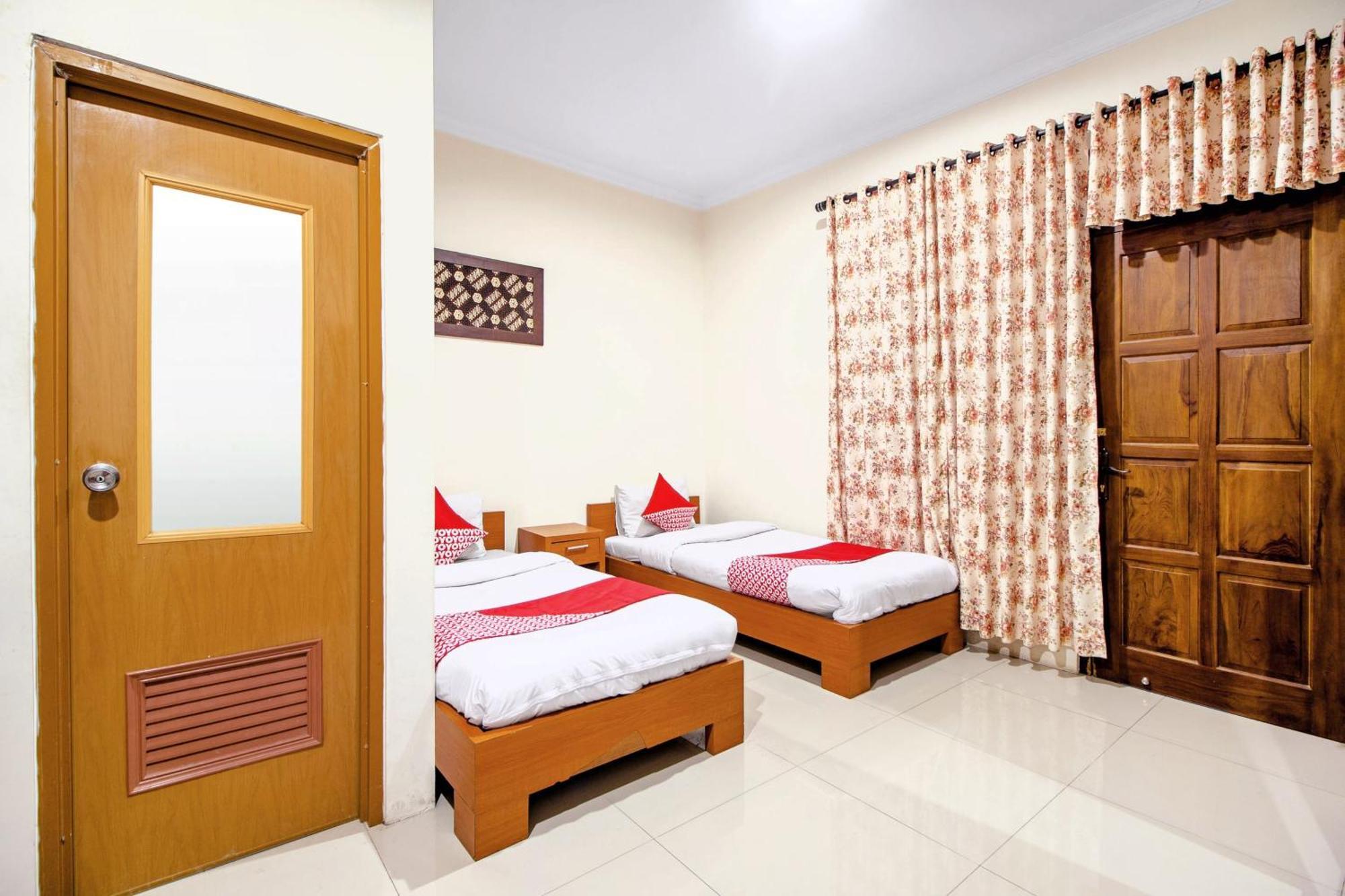 Hotel Super Oyo 250 De'Gadri Ndalem Jarakan Exterior foto