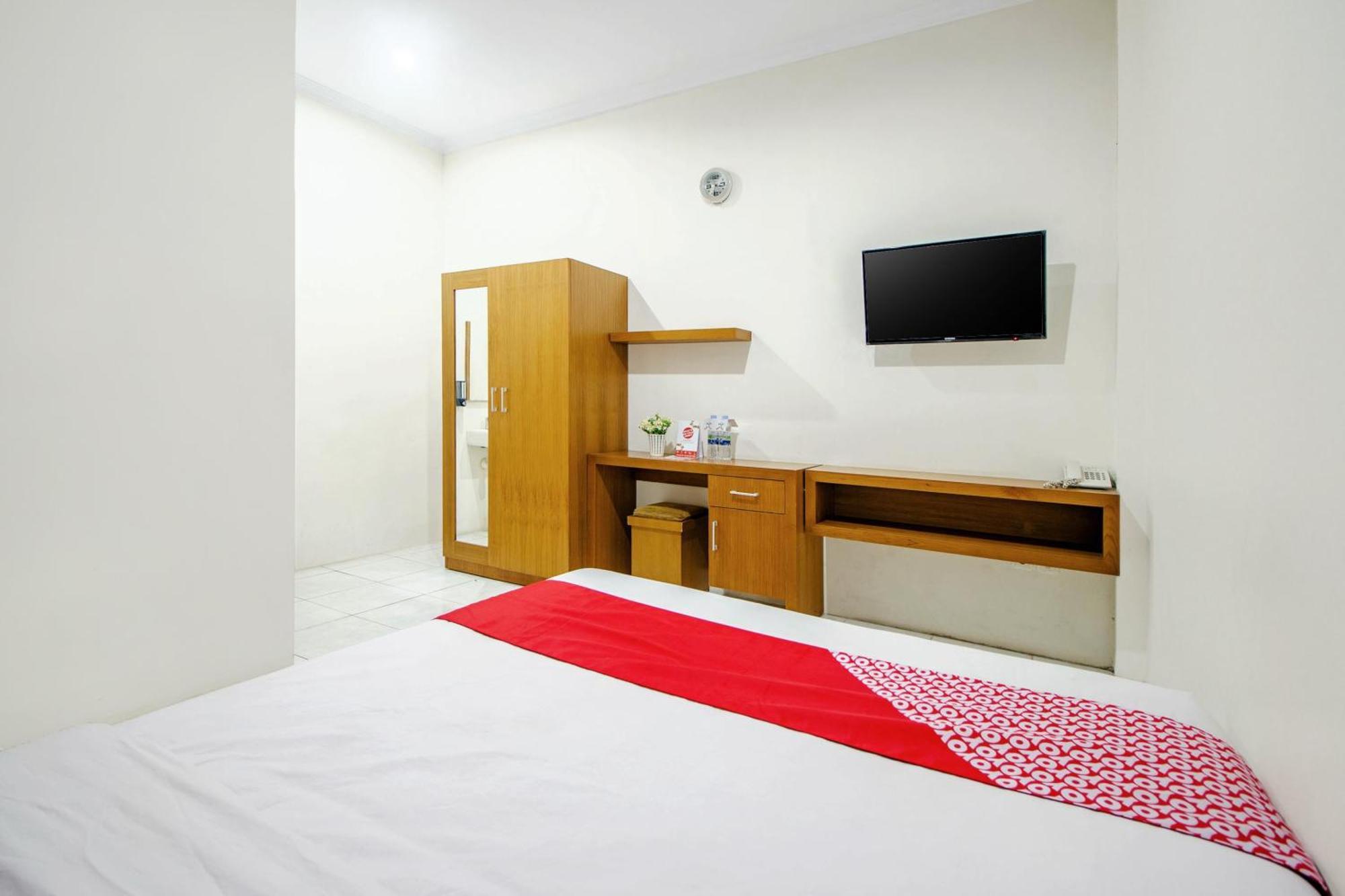 Hotel Super Oyo 250 De'Gadri Ndalem Jarakan Exterior foto